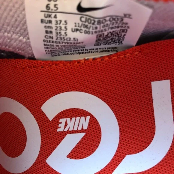 Nike Phantom React Flyknits. Brand new! Women’s Sz 6.5 - Picture 10 of 10